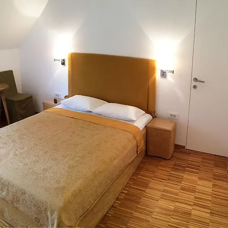 Petra Varl krevet i doručak Ljubljana