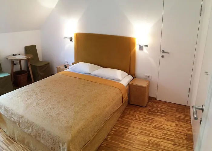 Petra Varl Couette-café Ljubljana